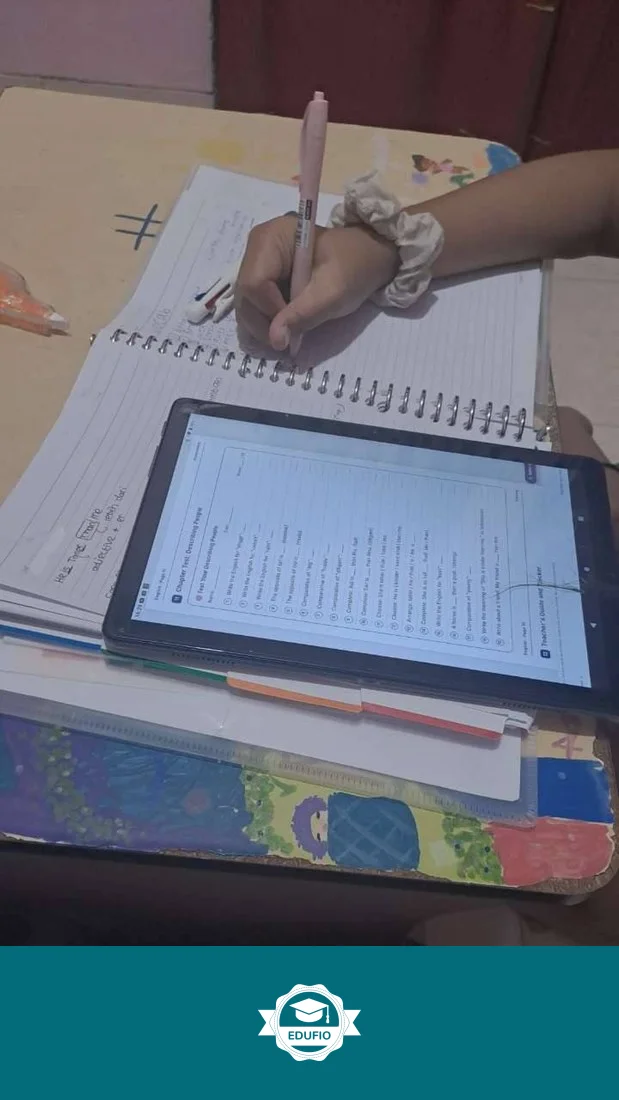 Galeri kelas les bahasa inggris Bantul: siswa bersama tutor Edufio