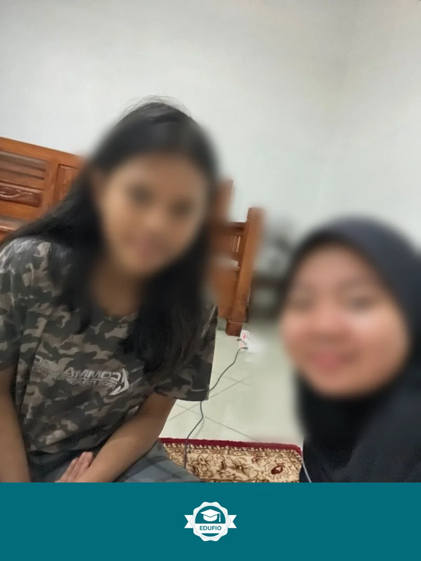 Momen sesi les bahasa inggris Bantul sedang berlangsung