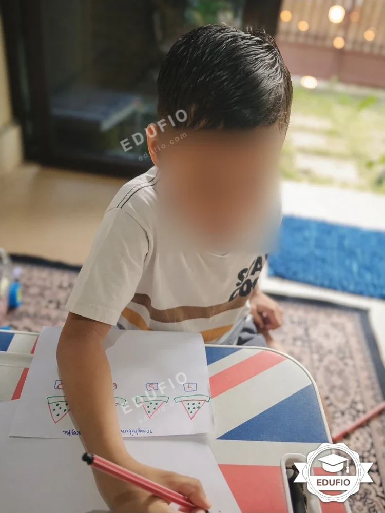 Momen sesi les calistung Jogja sedang berlangsung