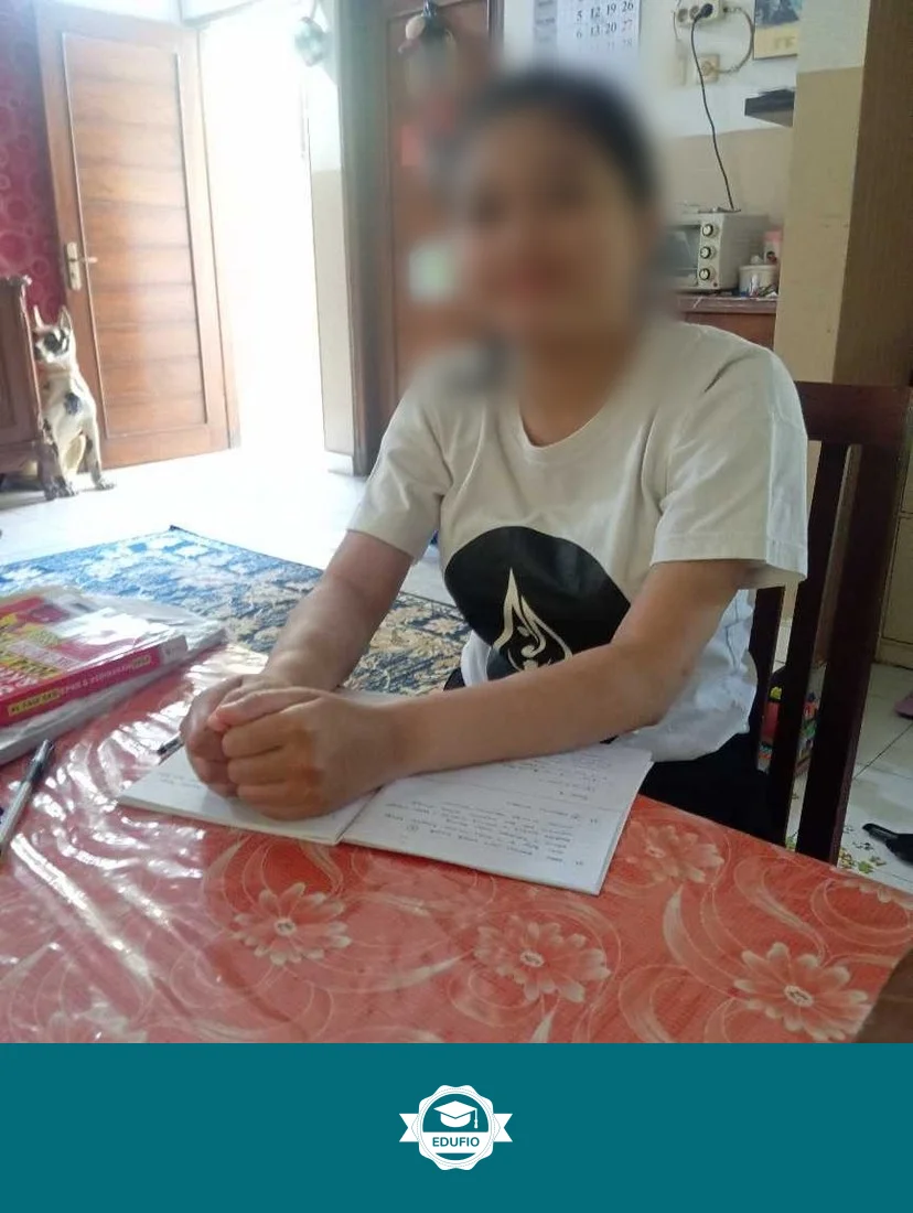 Siswa mengikuti les CPNS Bantul bersama tutor Edufio