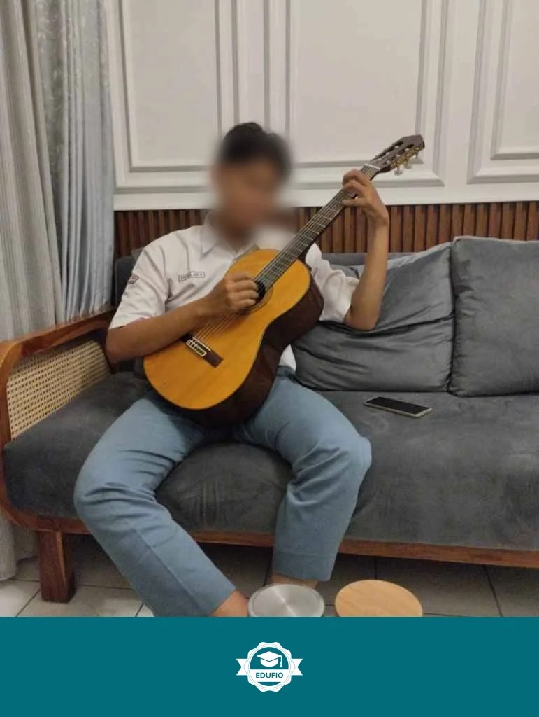 Sesi les gitar Jogja privat satu tutor satu siswa