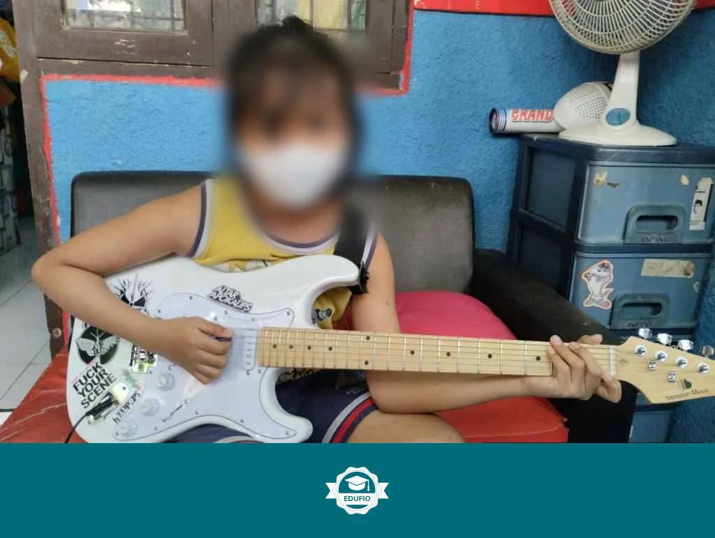 Dari ruang kelas les gitar Jogja Edufio