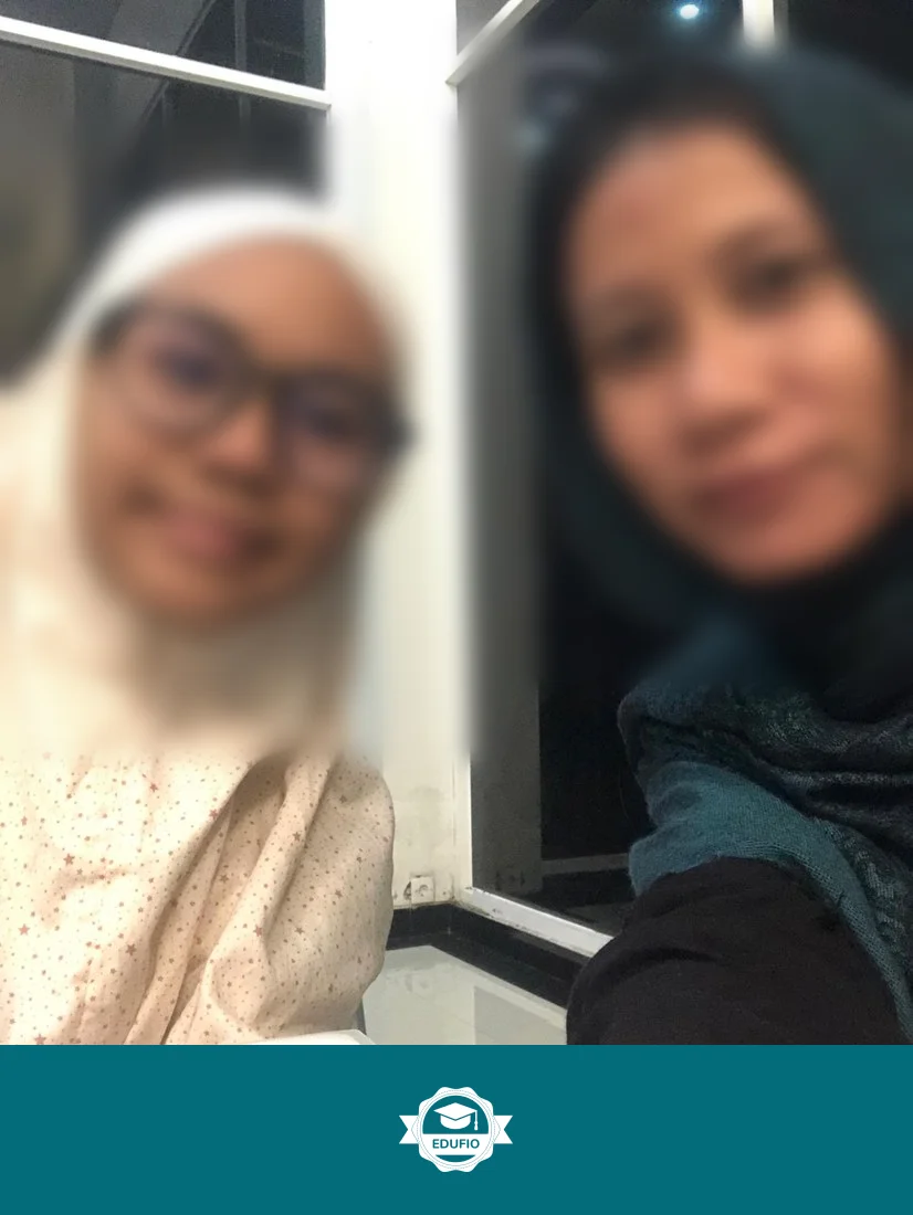 Tutor Edufio mendampingi siswa di kelas les bahasa jerman Jogja