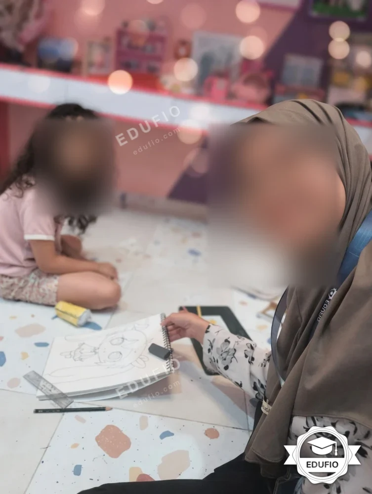 Galeri kelas les menggambar Jogja: siswa bersama tutor Edufio