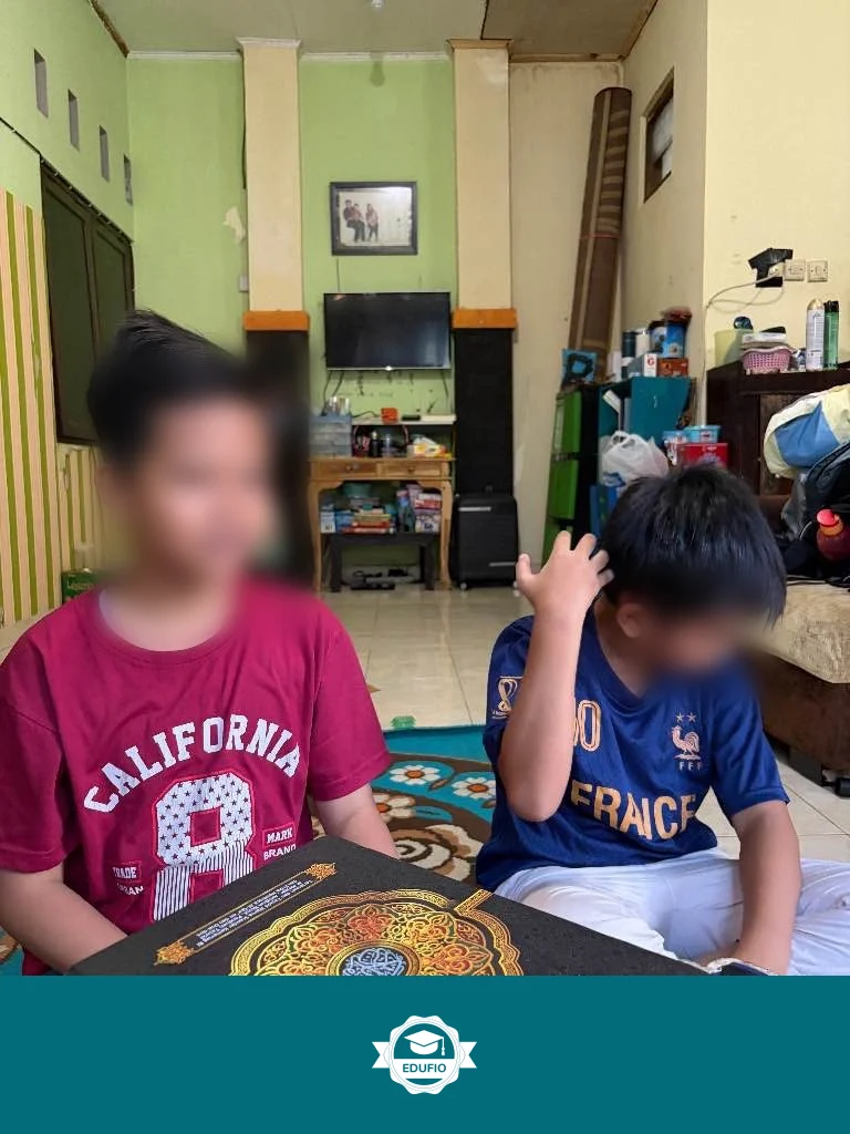 Tutor Edufio mendampingi siswa di kelas les mengaji Bantul