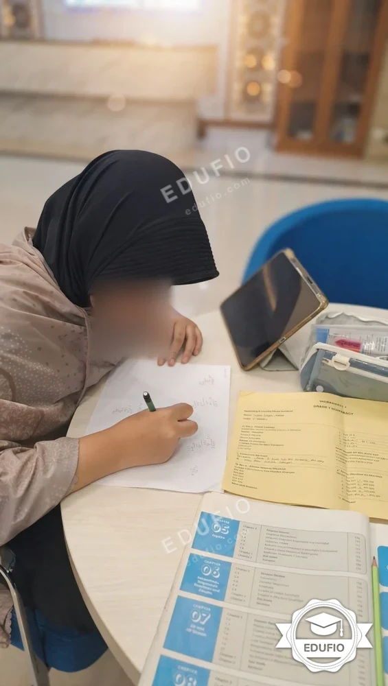 Galeri kelas les SD Jogja: siswa bersama tutor Edufio