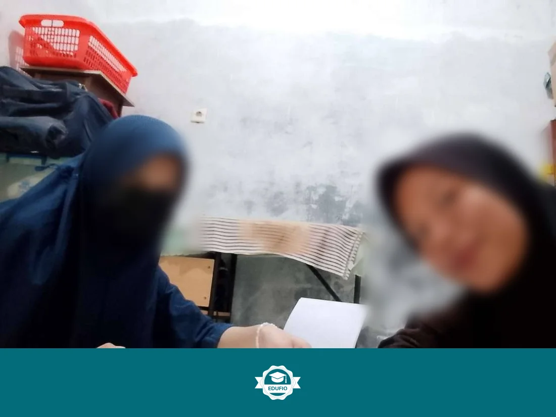 Siswa mengikuti les SMA Jogja bersama tutor Edufio