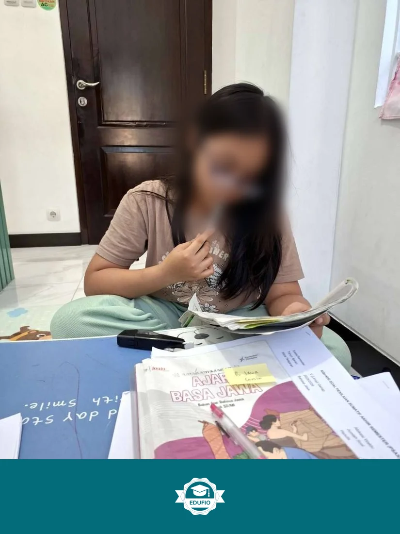 Dari ruang kelas les SMP Bantul Edufio