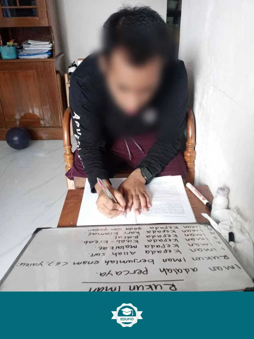 Galeri kelas les SMP Bantul: siswa bersama tutor Edufio