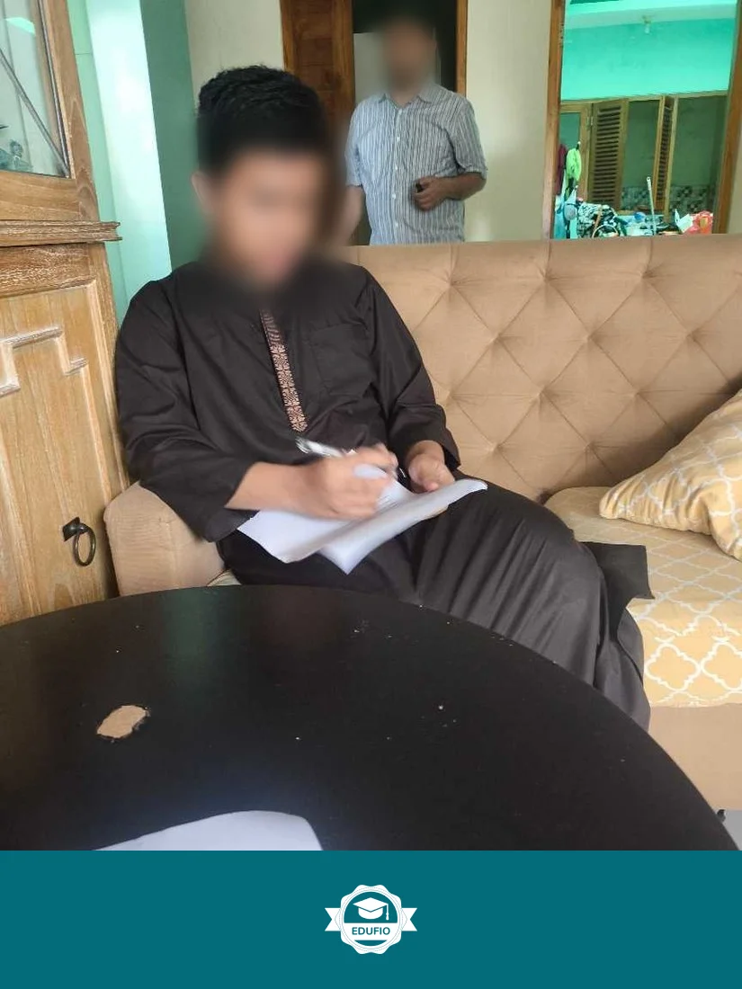 Tutor Edufio mendampingi siswa di kelas les SMP Bantul