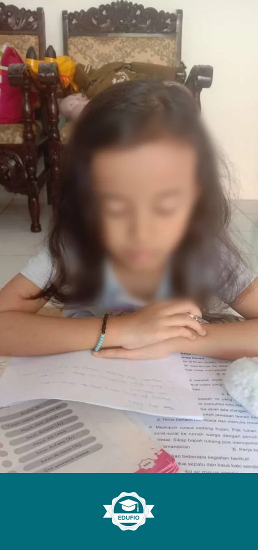 Siswa mengikuti les SMP Bantul bersama tutor Edufio