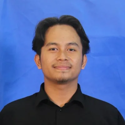 Tutor Edufio Azmii H., Pendidikan Kimia UII, mengajar di Depok