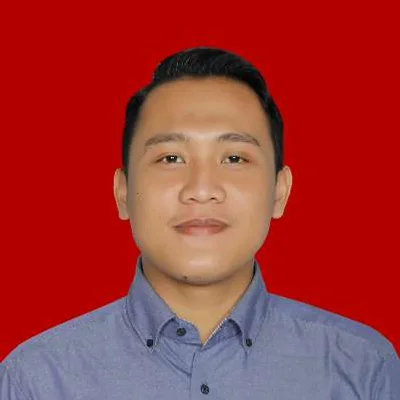 Tutor Edufio Bagus L., Ekonomi Islam Universitas Darussalam Gontor, mengajar di Mlati