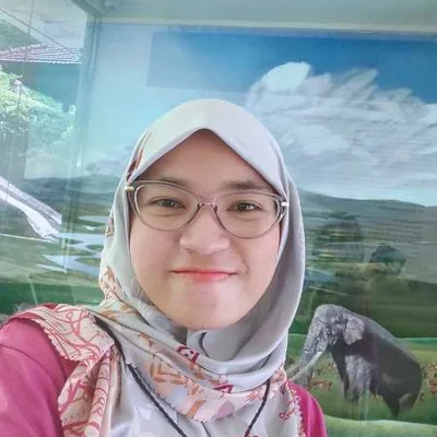Tutor Edufio Devy R., Pendidikan Matematika UIN Walisongo Semarang, mengajar di Kasihan