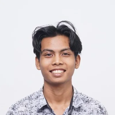 Tutor Edufio Fachrie H., Sosiologi UGM, mengajar di Condongcatur