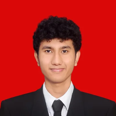 Tutor Edufio Farrel T., Ilmu Hukum UIN Sunan Kalijaga, mengajar di Banguntapan