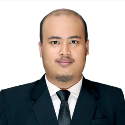 Tutor Edufio Fasi E., Linguistik UGM, mengajar di Ngaglik