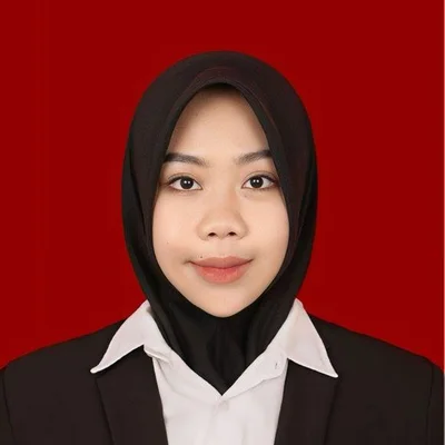 Tutor Edufio Fitri, Pendidikan Bahasa Jerman UNY, mengajar di Gamping