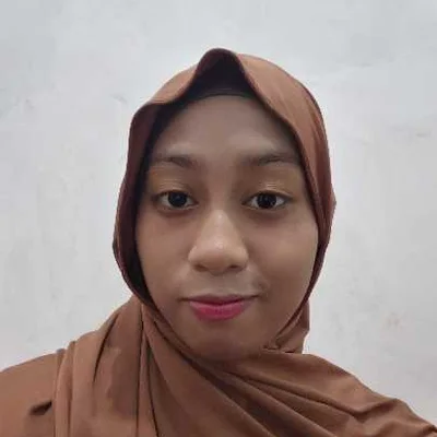 Tutor Edufio Luluk W., Pendidikan Agama Islam UAD, mengajar di Banguntapan