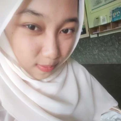Tutor Edufio Mbak A., Manajemen Universitas Nahdhotul Ulama Yogyakarta, mengajar di Godean
