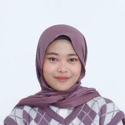 Tutor Edufio Meilisa J., Ilmu Hubungan Internasional UPN Yogyakarta, mengajar di Gamping