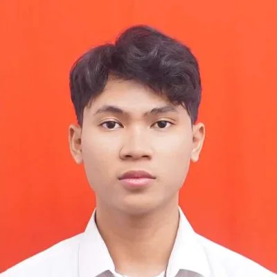 Tutor Edufio Raden D., Manajemen Unuversitas Negeri Yogyakarta, mengajar di Ngaglik