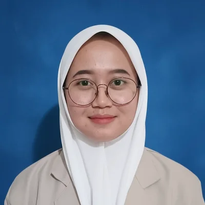 Tutor Edufio Rahma R., Ilmu Komunikasi Amikom, mengajar di Catur Tunggal