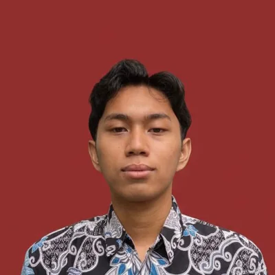 Tutor Edufio Rifqi A., Sastra Inggris UIN Sunan Kalijaga, mengajar di Banguntapan