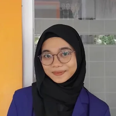 Tutor Edufio Silmi A., Manajemen Pendidikan UNY, mengajar di Depok