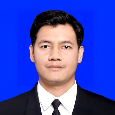 Tutor Edufio Wildan A., Sistem Informasi Amikom, mengajar di Kalasan
