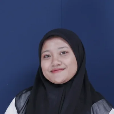 Tutor Edufio Yaya A., Pendidikan Bahasa Inggris UII, mengajar di Ngaglik